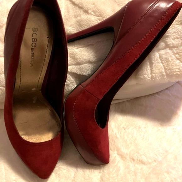 BCBG Leather Heels - Picture 3 of 4